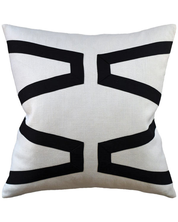 Slubby Linen Throw Pillow (Clancy)